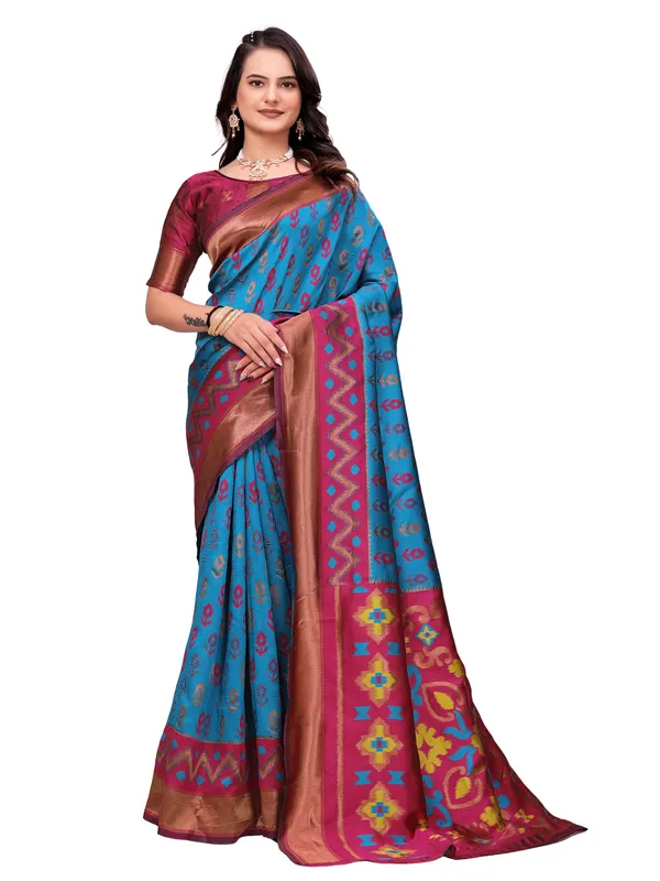 Blue_Patterned_Traditional_Saree_for_Women