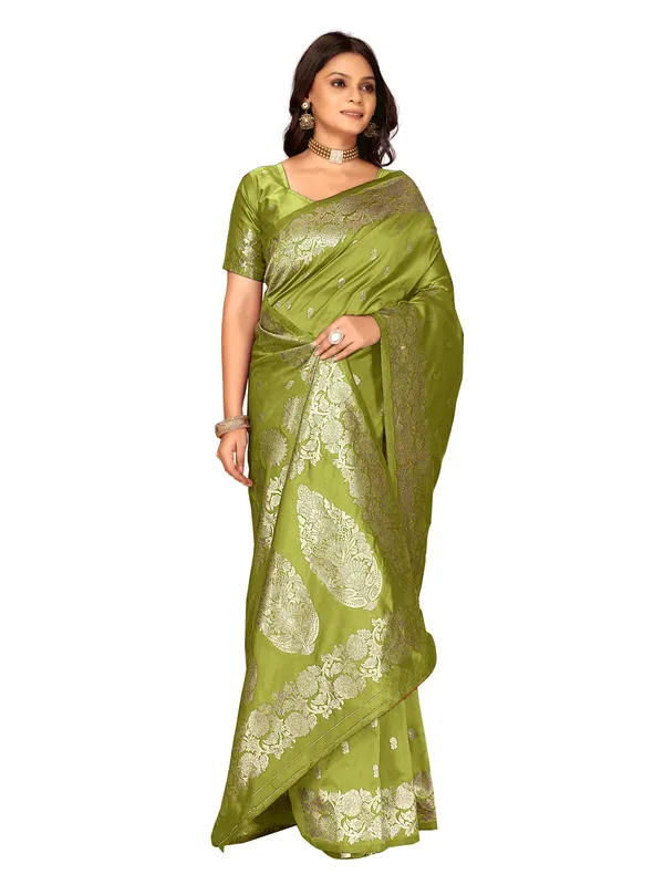 Green_Woven_Saree_With_Blouse_For_Women