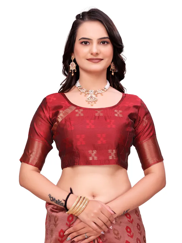 Red_Traditional_Saree_For_Women
