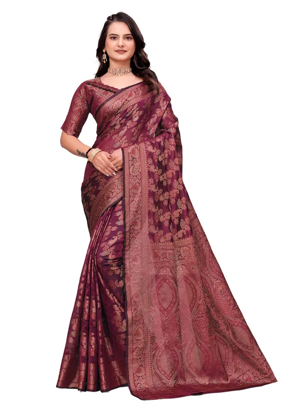 Maroon_Traditional_Print_Saree_For_Women