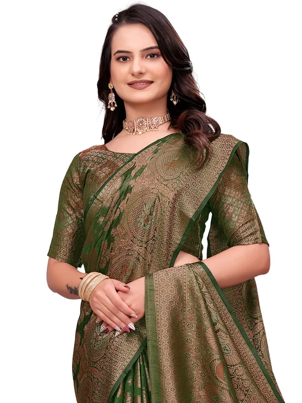 Green_Woven_Traditional_Saree_for_Women