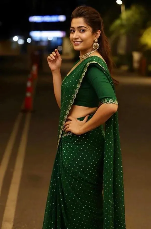 Green_Embellished_Saree_Blouse_for_Women