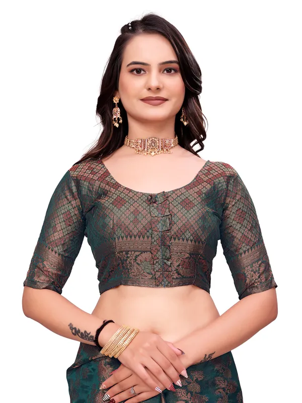Green_Silk_Blend_Floral_Saree_for_Women