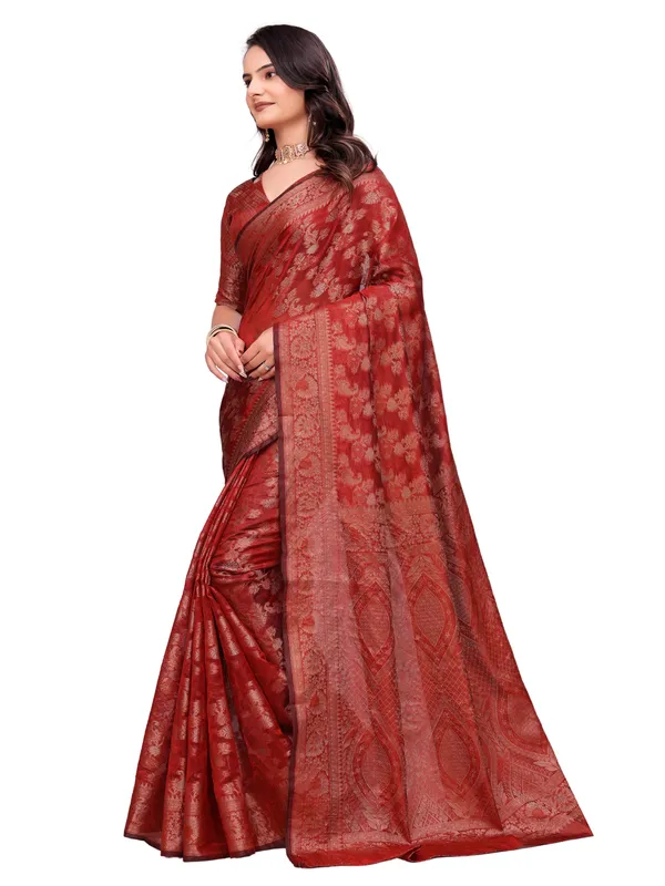 Maroon_Woven_Saree_With_Blouse_For_Women