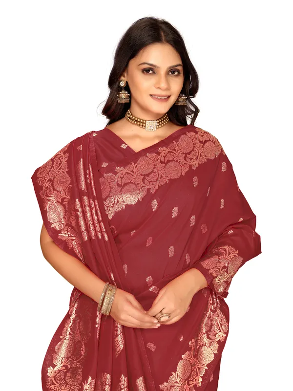 Maroon_Traditional_Pattern_Saree_for_Women