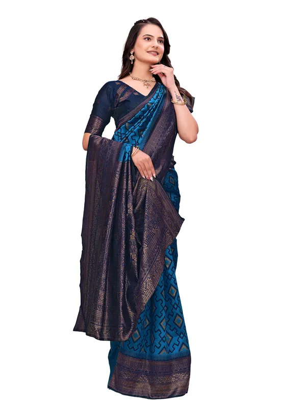 Blue_Geometric_Print_Saree_for_Women