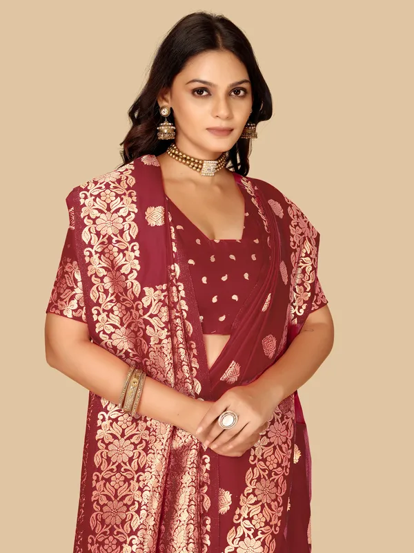 Maroon_Woven_Festive_Saree_for_Women