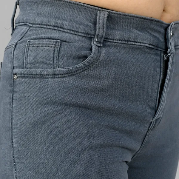 Grey_Denim_Straight_Fit_High-Rise_Jeans_For_Women