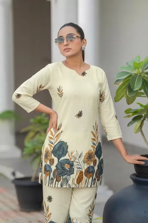 White_Rayon_Floral_Straight_Kurta_Pant_Set_For_Women