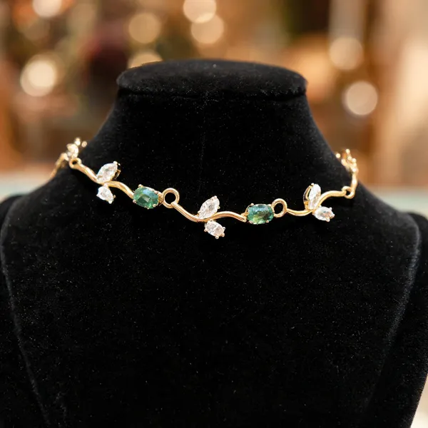 Green_Gold_Alloy_Stone_Charm_Hand_Bracelet_For_Women