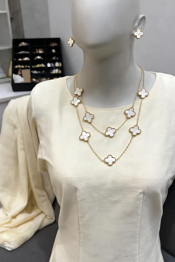Gold_Stainless_Steel_Clover_Pendant_Necklace_Set_For_Women
