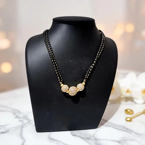 Black_Gold_Alloy_Beaded_Mangalsutra_For_Women