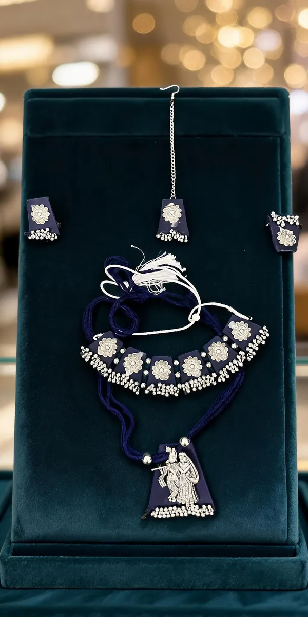 Silver_Blue_Stainless_Steel_Ethnic_Necklace_Set_For_Women