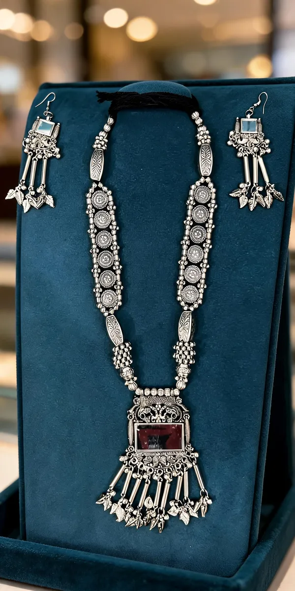 Oxidised_Silver_Alloy_Necklace_And_Earrings_Set_For_Women
