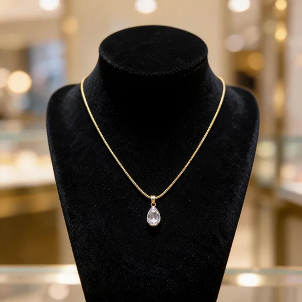Golden_Stainless_Steel_Pendant_Necklace_For_Women