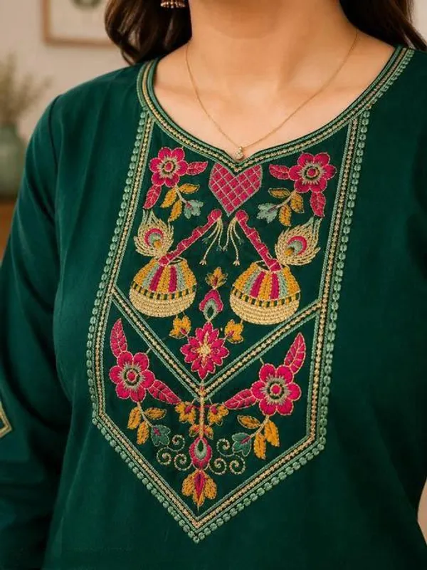 Green_Cotton_Silk_Straight_Kurta_With_Bottomwear_For_Women