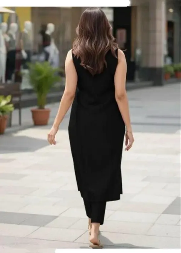Black_Cotton_Silk_Sleeveless_Straight_Kurta_With_Bottomwear_For_Women