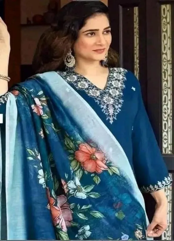 Aqua_Blue_Cotton_Silk_Straight_Embroidered_Kurta_Set_For_Women