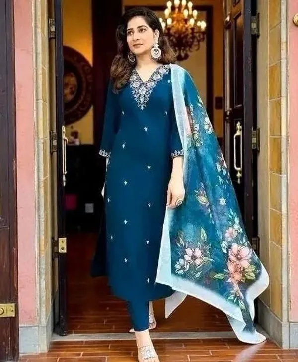 Aqua_Blue_Cotton_Silk_Straight_Embroidered_Kurta_Set_For_Women