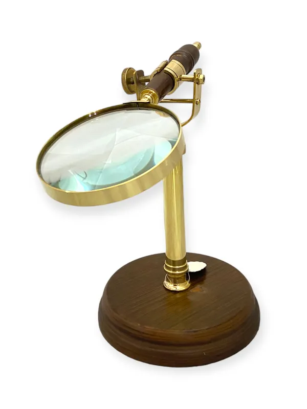 Brass_Wood_Vintage_Gold_Magnifying_Glass_On_Stand