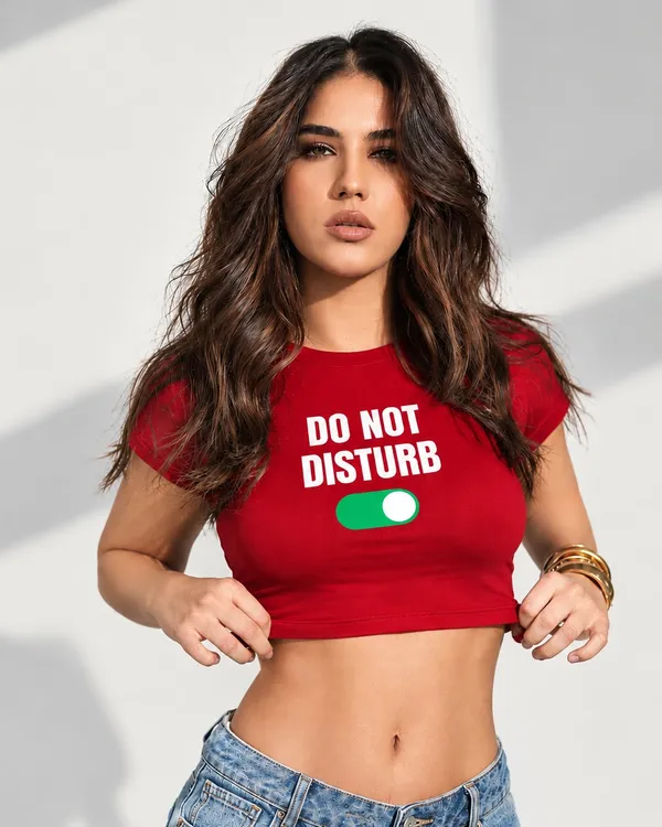 Red_Fitted_Graphic_Crop_Top_for_Women