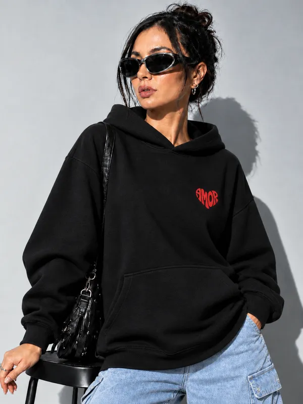 Amor_Oversized_Hoodie_Women