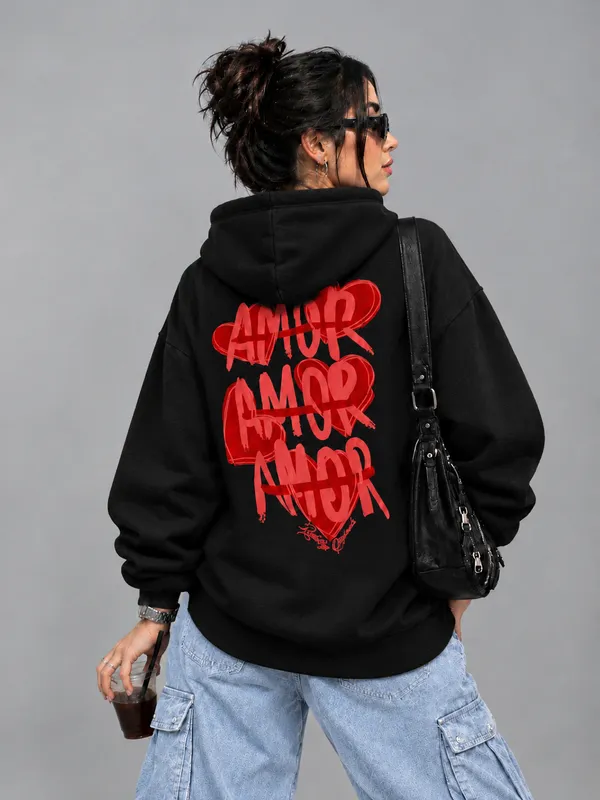 Amor_Oversized_Hoodie_Women