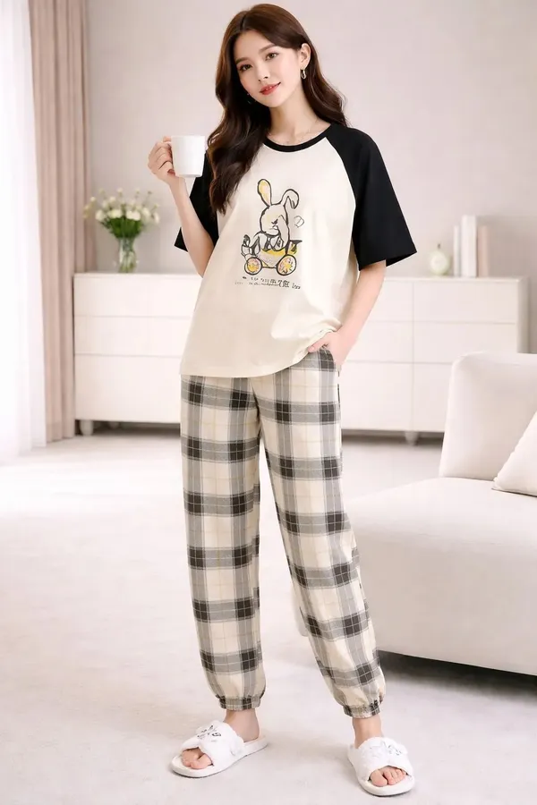 Cream_Printed_Relaxed_Fit_Pajama_Set_for_Women