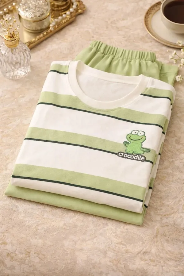 Green_Striped_Relaxed_Fit_Pajama_Set_for_Women