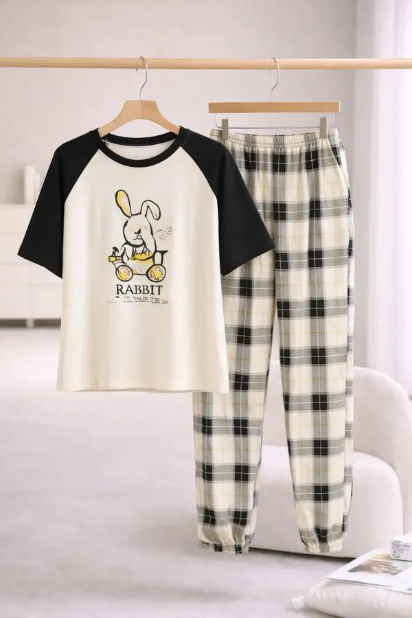Cream_Printed_Relaxed_Fit_Pajama_Set_for_Women