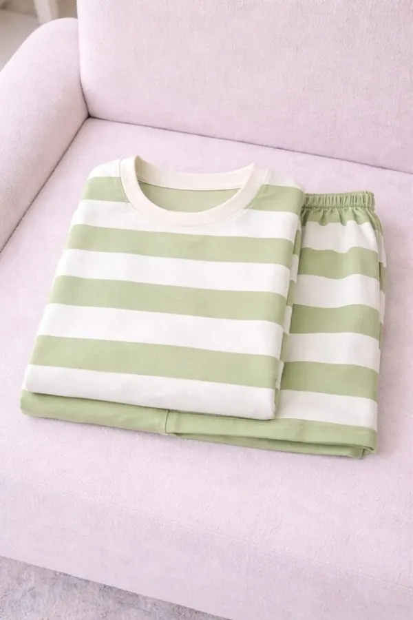 Green_Striped_Relaxed_Fit_Sleepwear_Set_for_Women