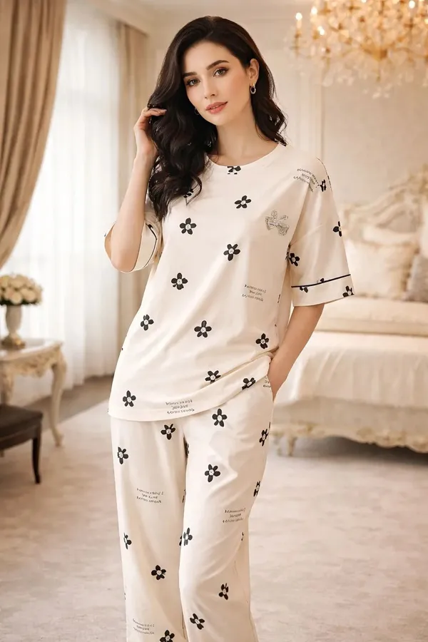 Cream_Floral_Print_Regular_Fit_Pajama_Set_For_Women