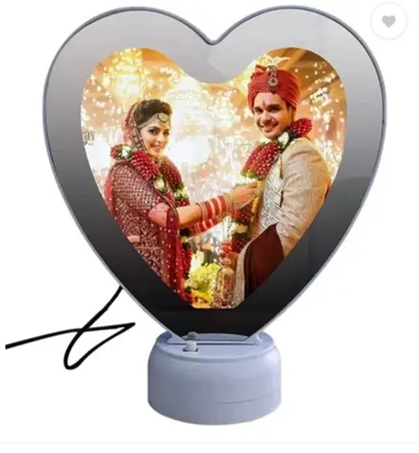 Heart_Shape_Wedding_Photo_Lamp