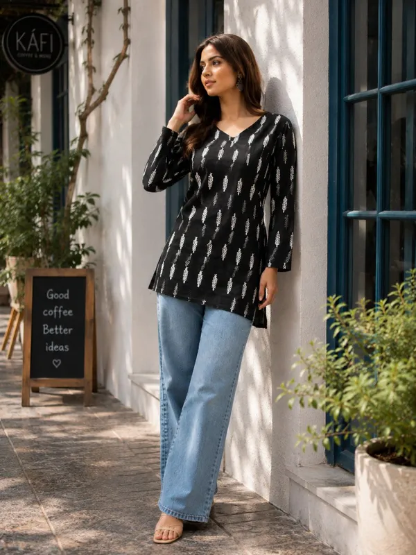 Black_Cotton_Straight_Leaf_Printed_Kurti_For_Women