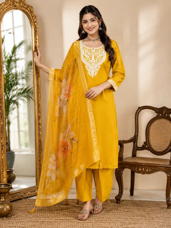 Yellow_Roman_Silk_Straight_Embroidered_Kurta_Set_For_Women