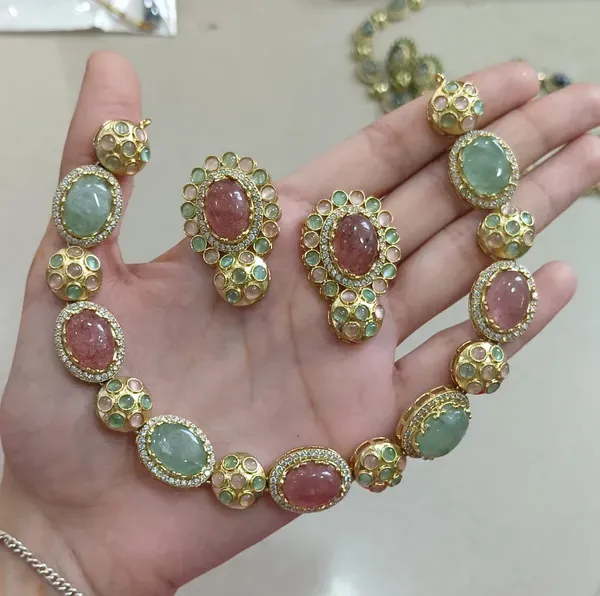 Multicolor_Stone_Necklace_And_Earrings_Set_For_Women
