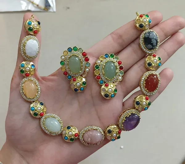Multicolor_Stone_Gold_Toned_Necklace_And_Earrings_Set_For_Women