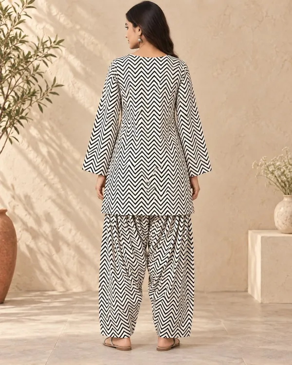 Black_And_White_Printed_Straight_Kurta_Set_for_Women