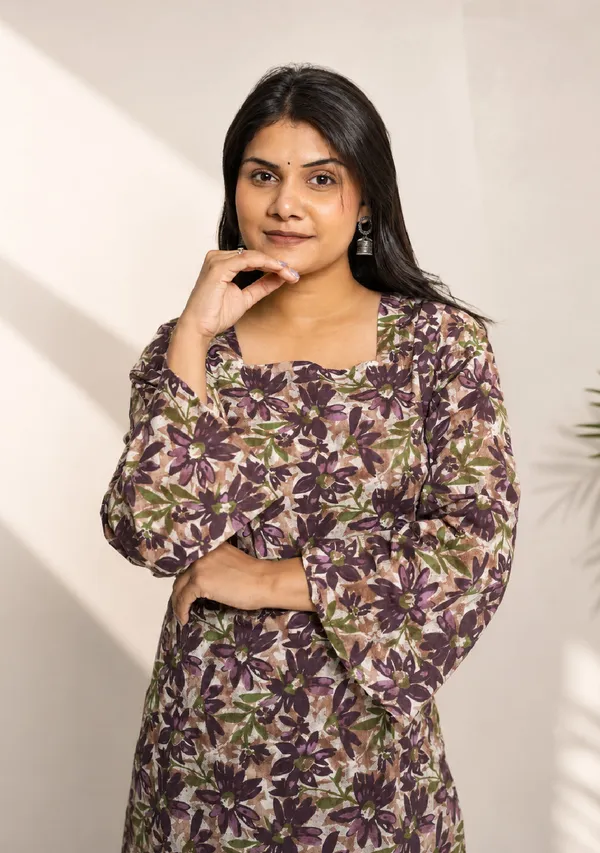 Gulnaar_Purple_Floral_Square_Neck_Short_Kurti_Plum_Purple_Cotton