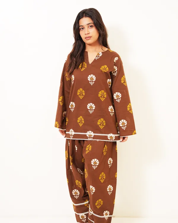 Mahira_Cocoa_Brown_Floral_Farshi_Salwar_Co_Ord_Set_Brown