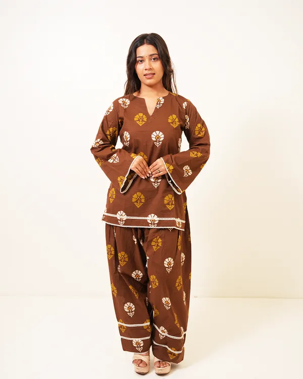 Mahira_Cocoa_Brown_Floral_Farshi_Salwar_Co_Ord_Set_Brown