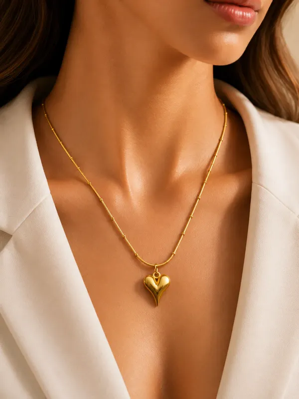 Golden_Stainless_Steel_Heart-Shaped_Crystal_Pendant_Necklace_For_Women