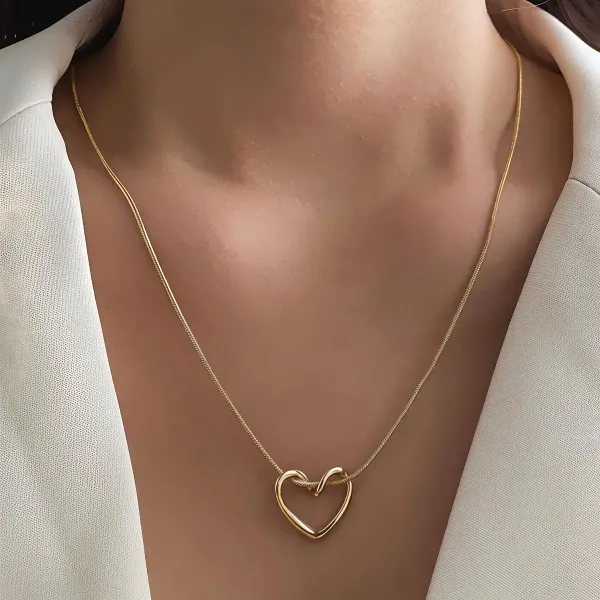 Golden_Stainless_Steel_Open_Heart_Pendant_Necklace_For_Women