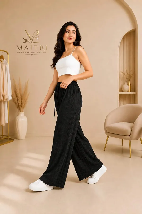 Black_Lycra_Pleated_Trouser_For_Women