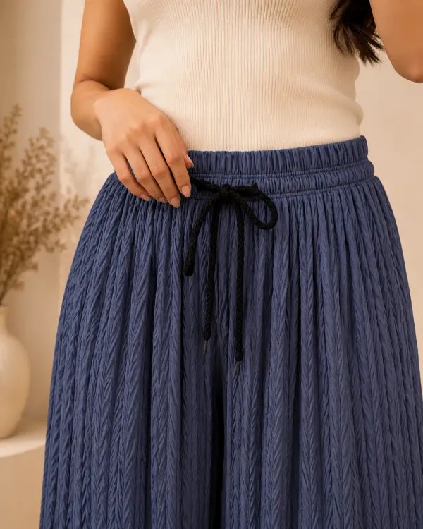 Grey_Lycra_Pleated_Trouser_For_Women