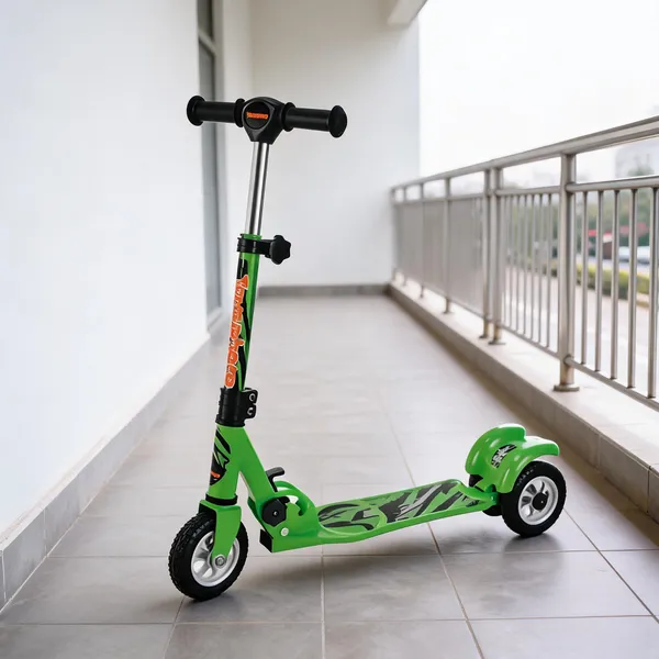 Green_Anti-Slip_Plastic_Foldable_Three-Wheel_Kick_Scooter_For_Kids