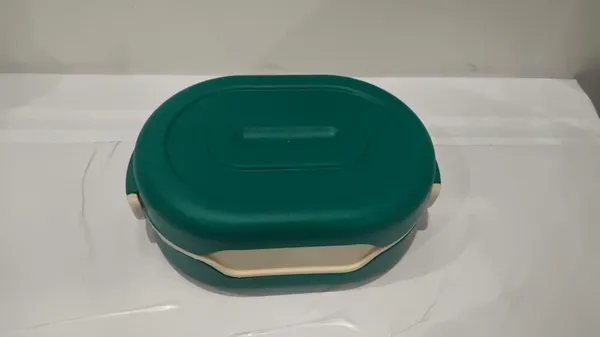 Green_Oval_Tiffin_Lunch_Box