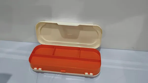 Red_Printed_Plastic_Pencil_Box