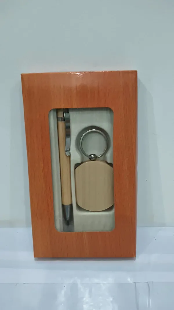 Wooden_Pen_And_Keychain_Gift_Set