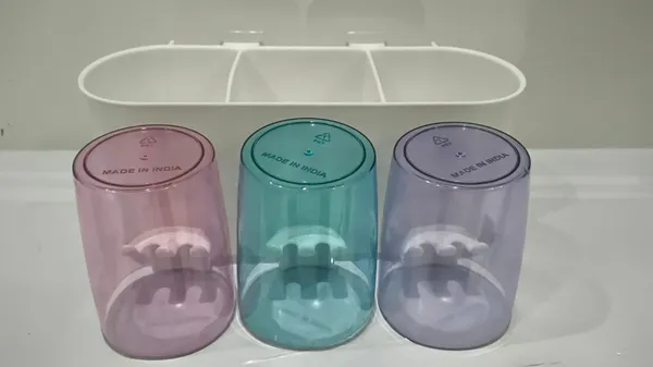 Multicolor_Wall_Mounted_Toothbrush_Holder_Set